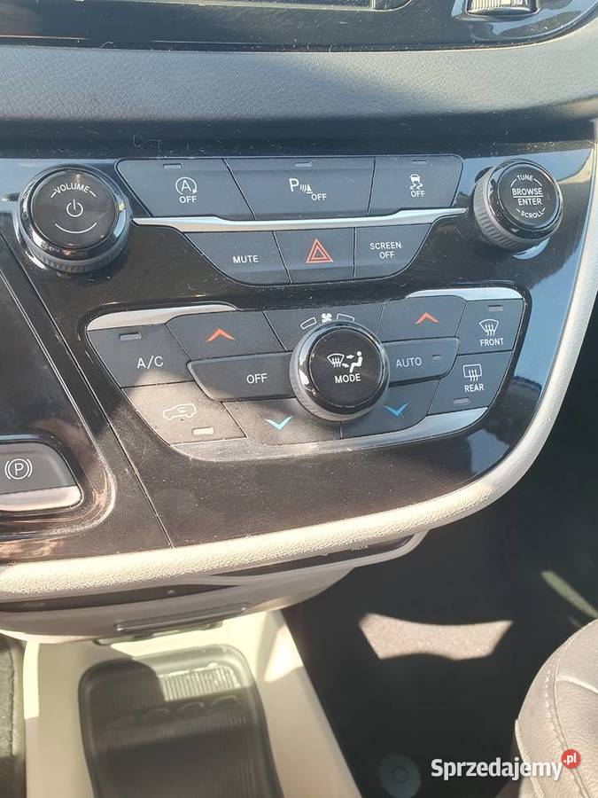 Chrysler Pacifica 2019r przebieg 46000 nieuszkodzony lubelskie