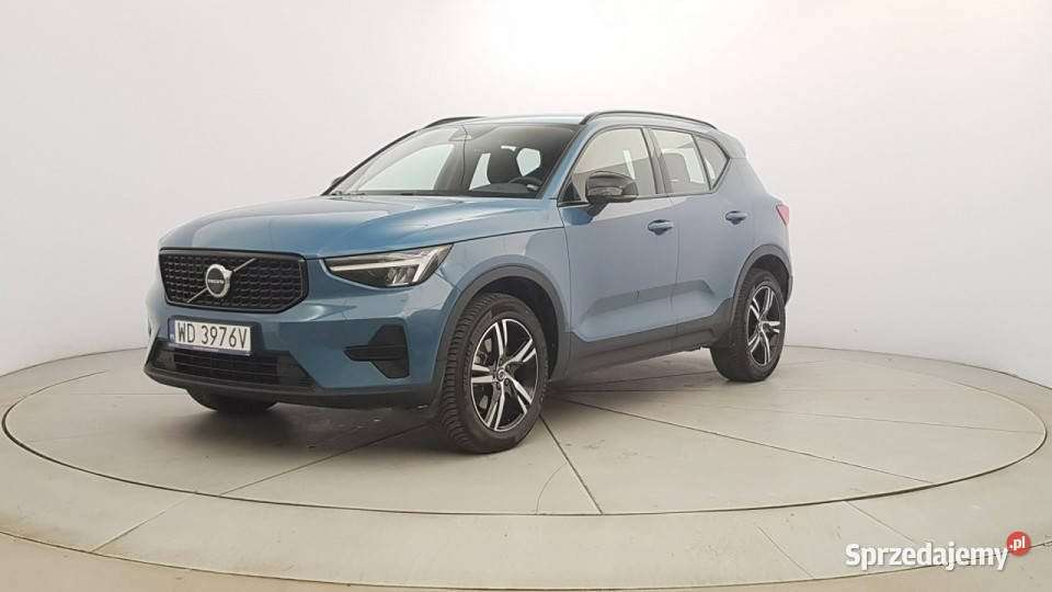 Volvo XC 40 B3 Plus Dark Z polskiego salonu serwisowany w ASO Warszawa