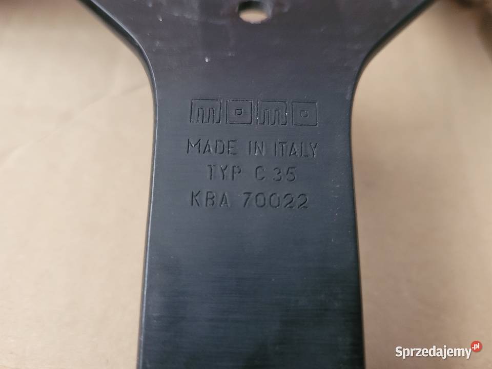 kierownica momo do renowacji typ 35 70022 Lublin sprzedam