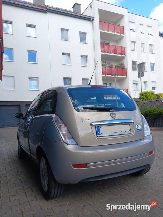 Lancia Ypsilon 14 Benzyna 2007 Toruń