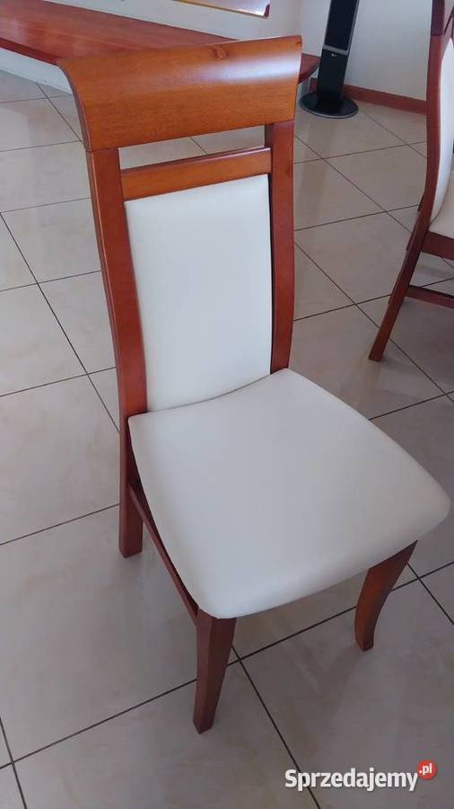 Stół drewniany plus 8 krzeseł Stoły Stoły