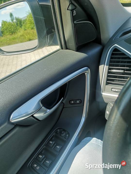 Volvo XC60 T5 AWD gniazdo USB Volvo Łódź sprzedam