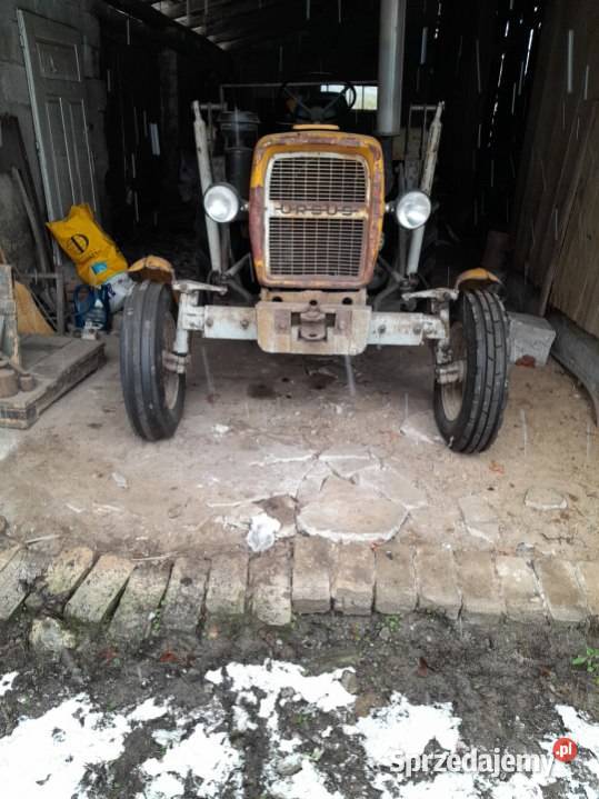 Ursus C330 z ładowaczem TUR łódzkie Felicja