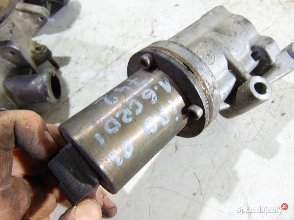 ZAWÓR EGR HYUNDAI i30 I 16 CRDI 284102A350 Zawory podciśnienia