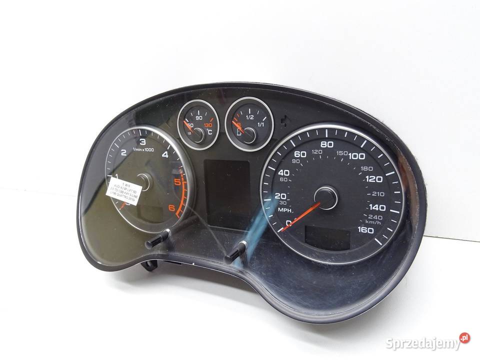 LICZNIK ZEGARY ZEGAR 8P0920982J 20 TDI AUDI A3