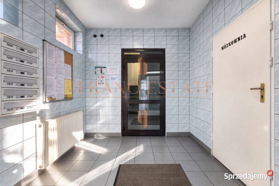 ZALANE SŁOŃCEM ANTRESOLA ZAMKNIĘTE OSIEDLE Warszawa