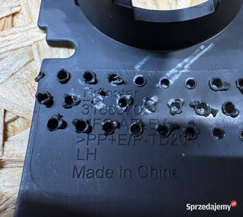 Koszyk czujnika parkowania Polestar 2 31663700 Rok produkcji 2021 Sieraków