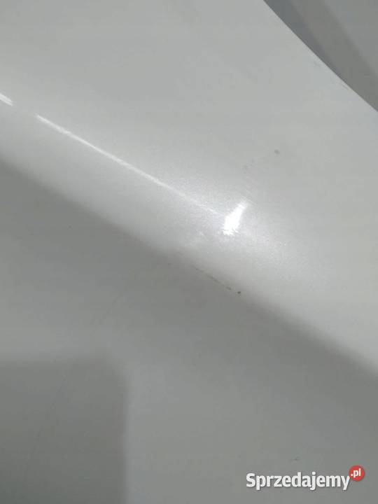 BŁOTNIK PRAWY PRZÓD 799 USZKODZONY MercedesBenz