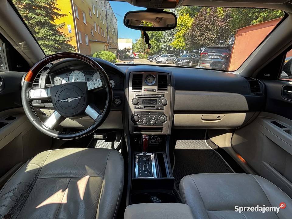 Chrysler 300c 35b gaz 2005 Chrysler Lublin