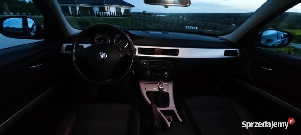 BMW seria 3 e91 lift 2009r 20D 177 manualna