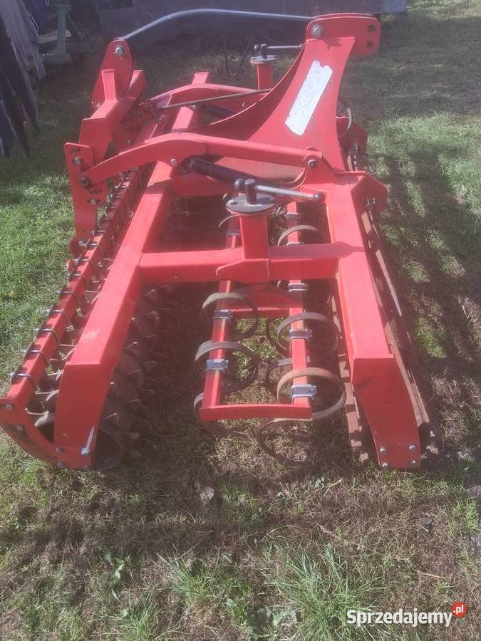 Agregat uprawowo siewny Agregaty Maszyny rolnicze mazowieckie Dzierzążnia