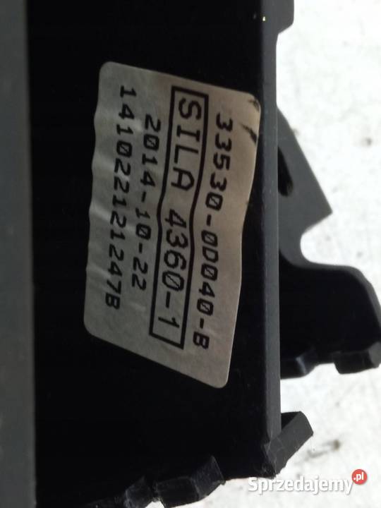 LEWAREK SKRZYNI BIEGÓW Toyota Yaris III 2011