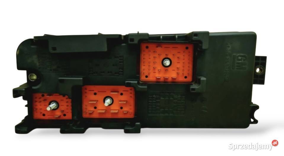 SKRZYNKA BEZPIECZNIKÓW OPEL VECTRA C SIGNUM Działoszyce