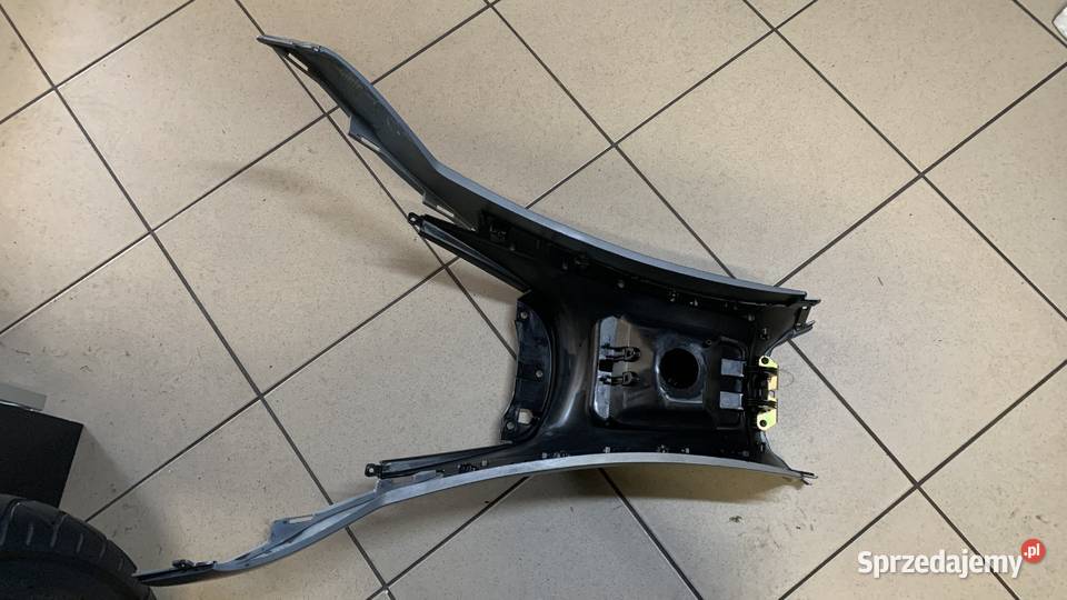 Tunel środek wypełnienie Piaggio MP3 125 Brzeszcze sprzedam