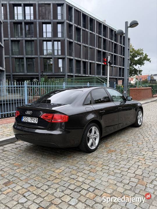Salon Bezwypadkowy 1 właściciel 142 garażowany