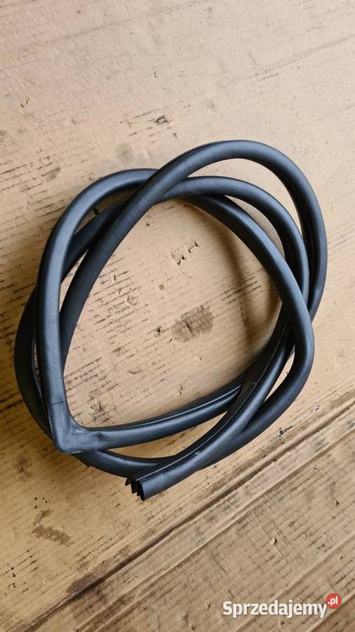 Hyundai I30 cw 1 Lift uszczelki wnęki drzwi osobowe Legnica sprzedam