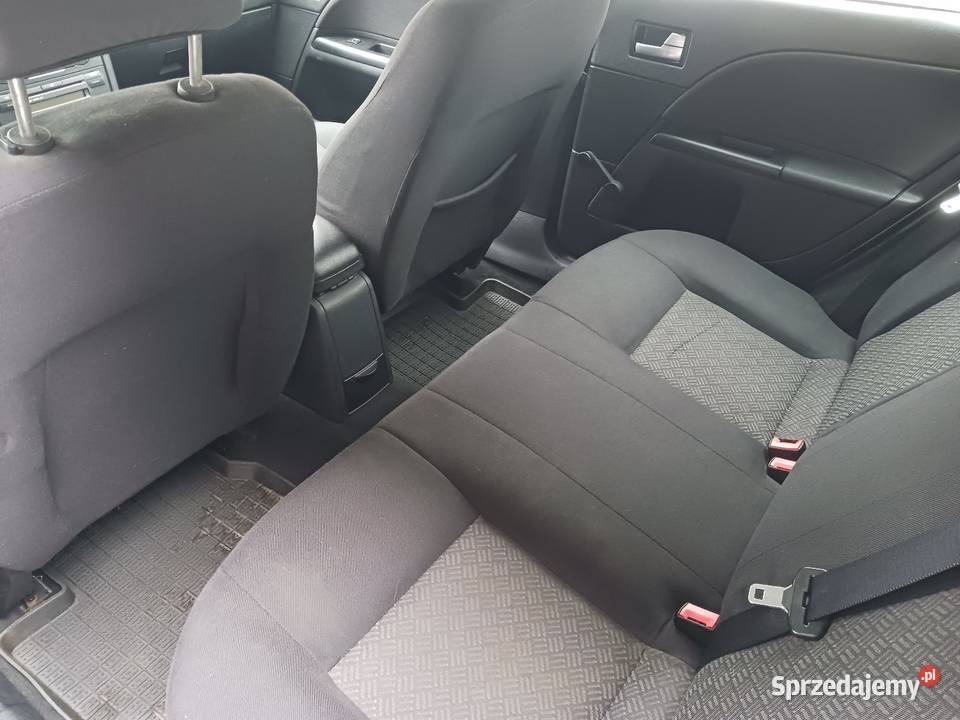 FORD MONDEO MK3 18 16V HAK benzyna 5d 2005 stan mazowieckie Łochów