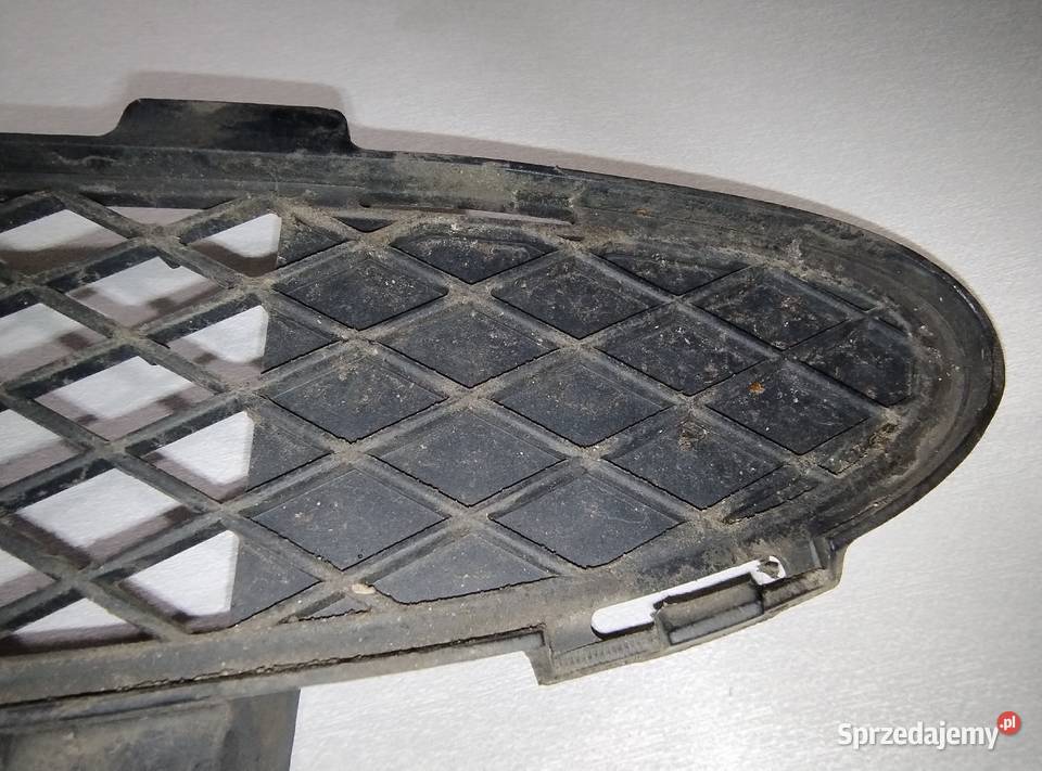 Kratka środkowa zderzaka Mercedes AKlasa Katowice