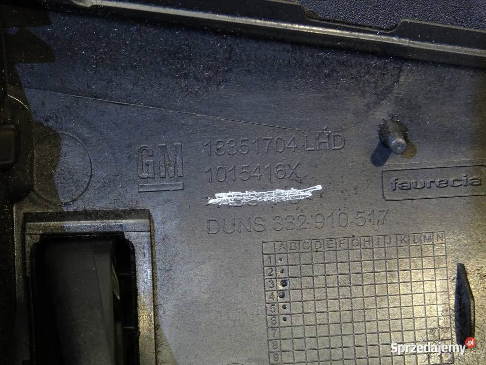 SCHOWEK PASAŻERA OPEL ZAFIRA C Van minibus