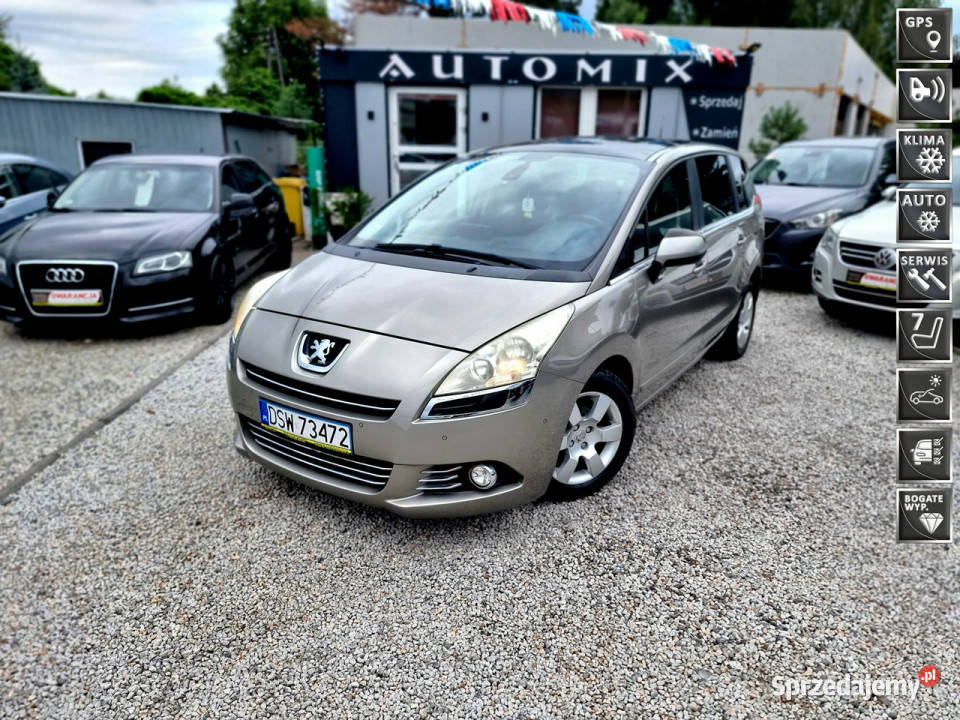 Peugeot 5008 Navi Panorama Head Up 120 16 benz światła przeciwmgielne