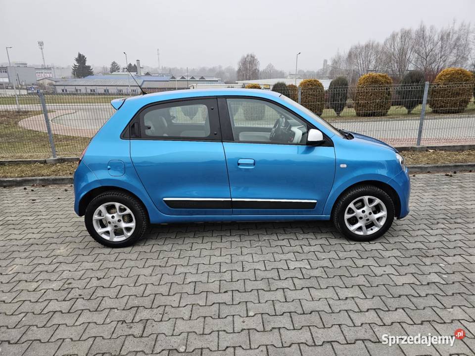 Renault Twingo III Hatchback 10 SCe 70 2017 wielofunkcyjna kierownica Sanok