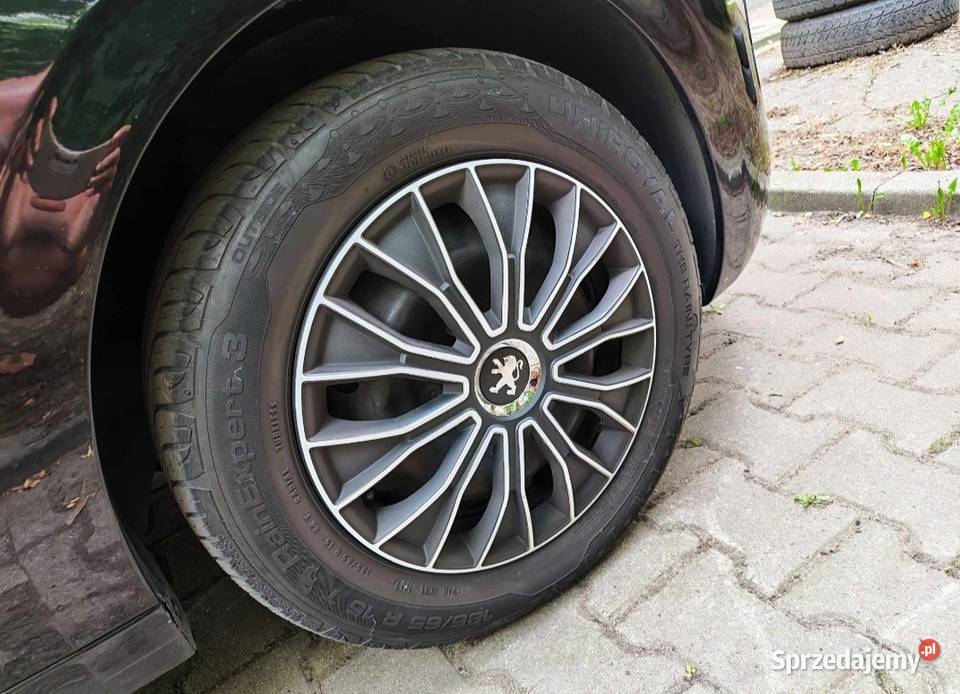Peugeot 208 12 vti 82 2013 polski salon elektryczne szyby łódzkie Łódź sprzedam