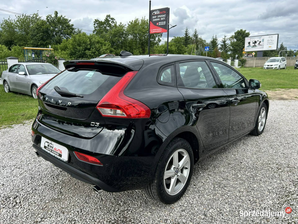 Volvo V40 5 Cylindrów D3 Momentum II 2012 Nowe Iganie