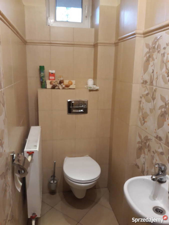 Sprzedam dom wolnostojący do zamieszkania Domy Starachowice