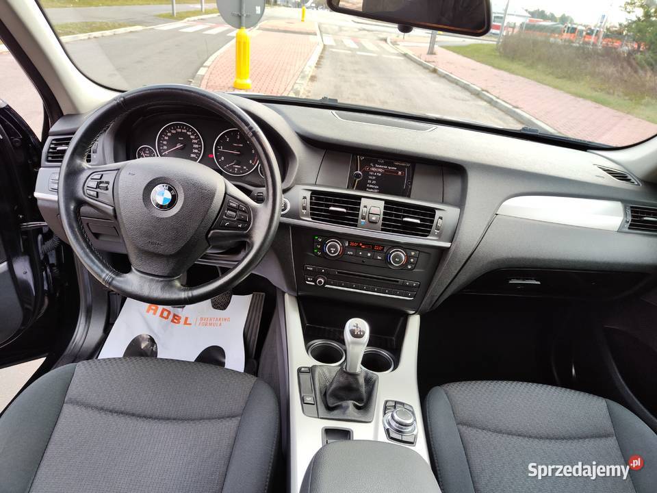 BMW X3 20 xDRIVE 184 Oryginał welurowa tapicerka świętokrzyskie Ostrowiec Świętokrzyski