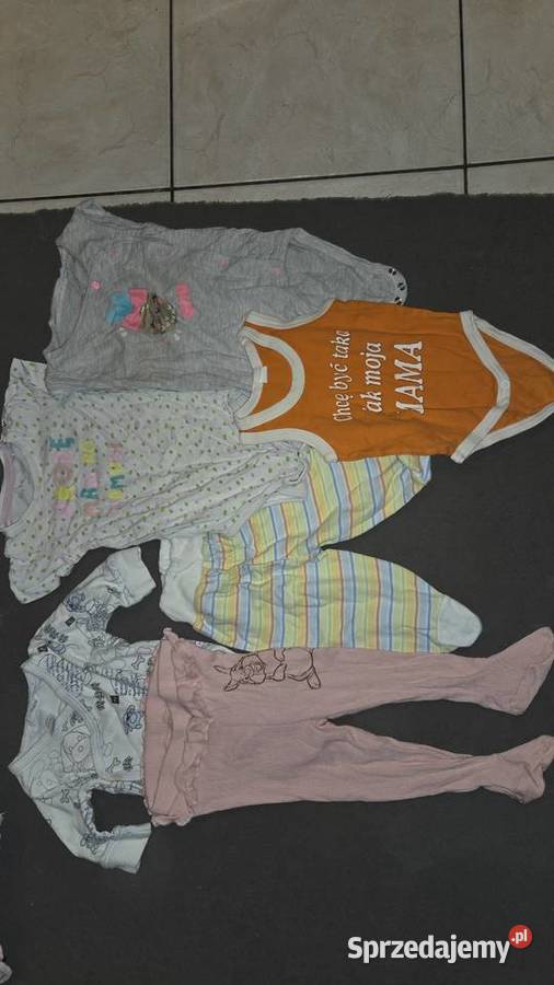 Duża paczka ubranek niemowlęcych Rozmiar 56