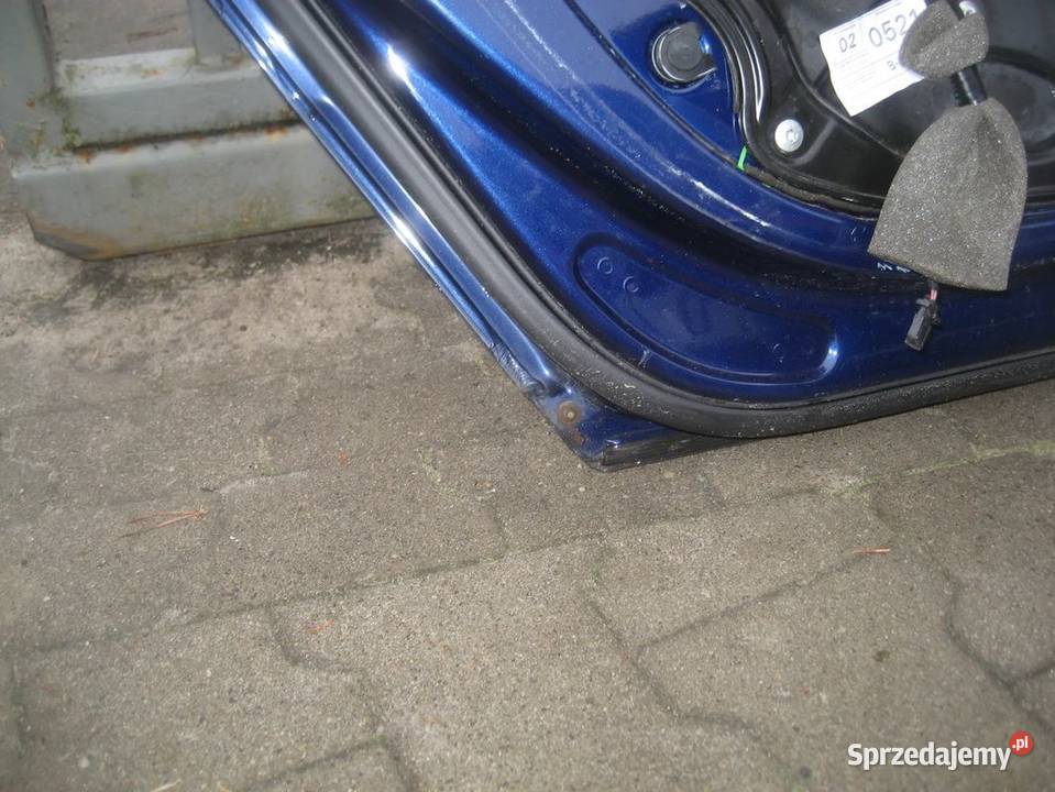 vw passat b6 kombi 0510r drzwi tył lewe kod LA5E osobowe Rakoniewice