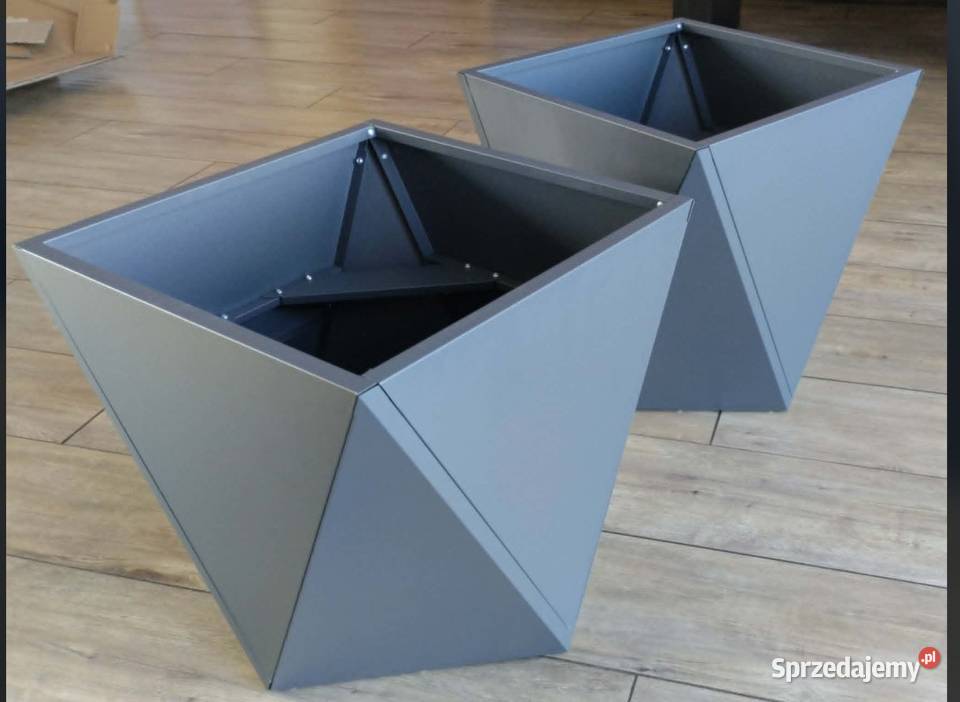 donice 2 sztuki antracyt stal 40 x 40 x 40 Płock sprzedam