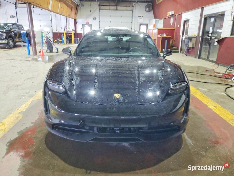 2023 PORSCHE TAYCAN sprzedam