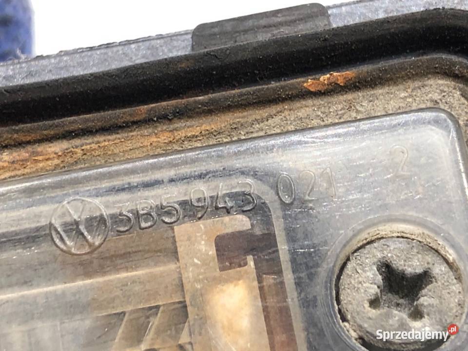 KLAMKA KLAPY TYŁ VW TOURAN 3B5943021 Minivan