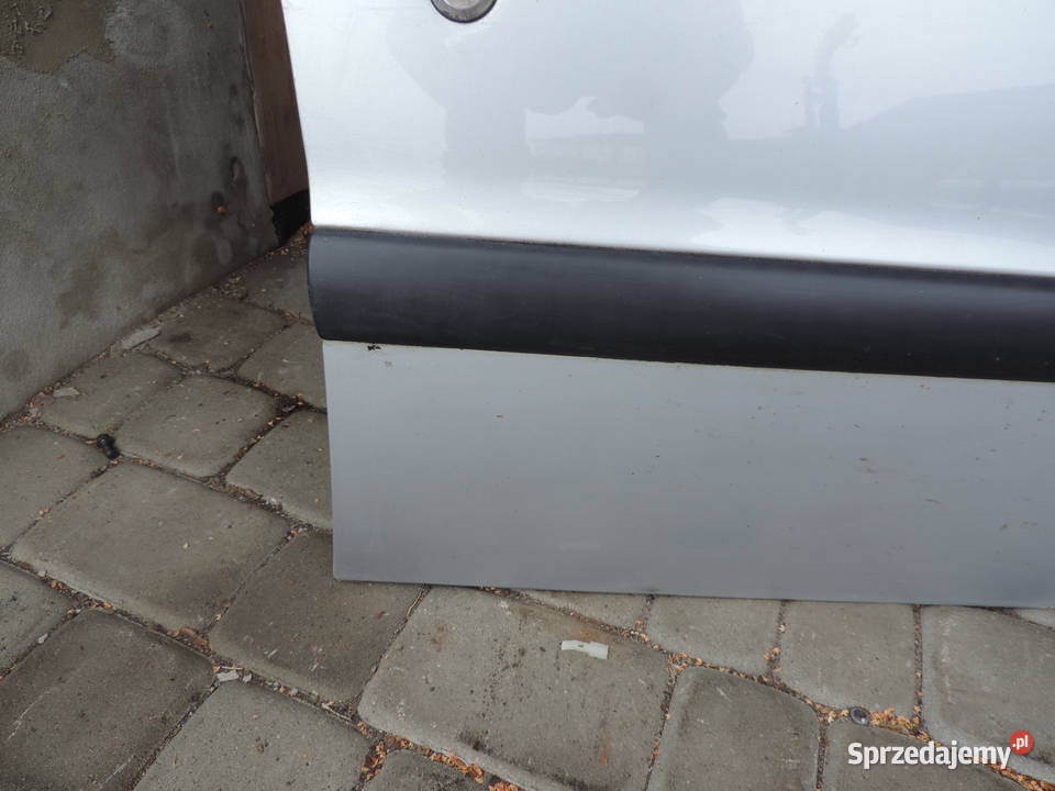 DRZWI PRAWY PRZÓD PRZEDNIE PEUGEOT 206 SW Rok produkcji 2003 małopolskie Nowy Sącz