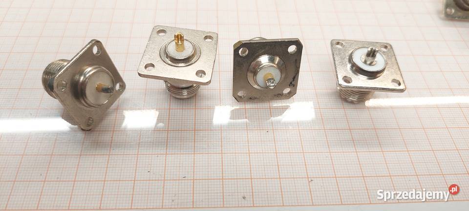 Gniazdo UC1 4 A944 śląskie Czechowice-Dziedzice sprzedam