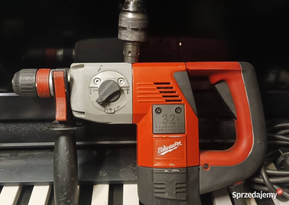 Młotowiertarka z wymienną głowicą Milwaukee 230v Młoty udarowe Nowa Sól
