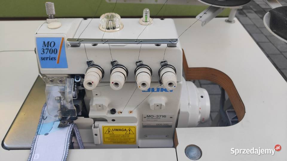Maszyna krawiecka owerlok juki Podrzecze