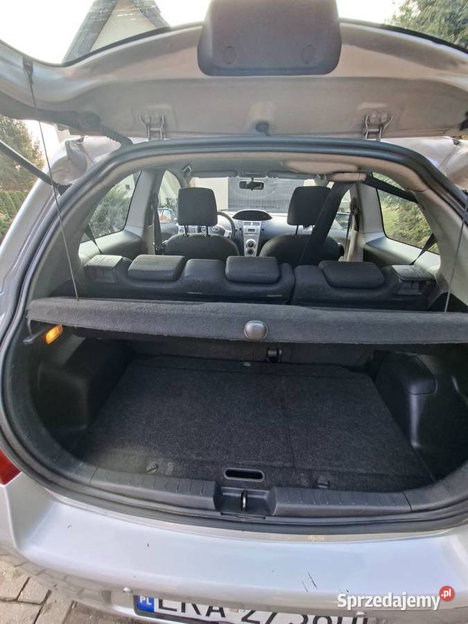 Toyota Yaris 10 benzyna 2006 do uzgodnienia sprzedam