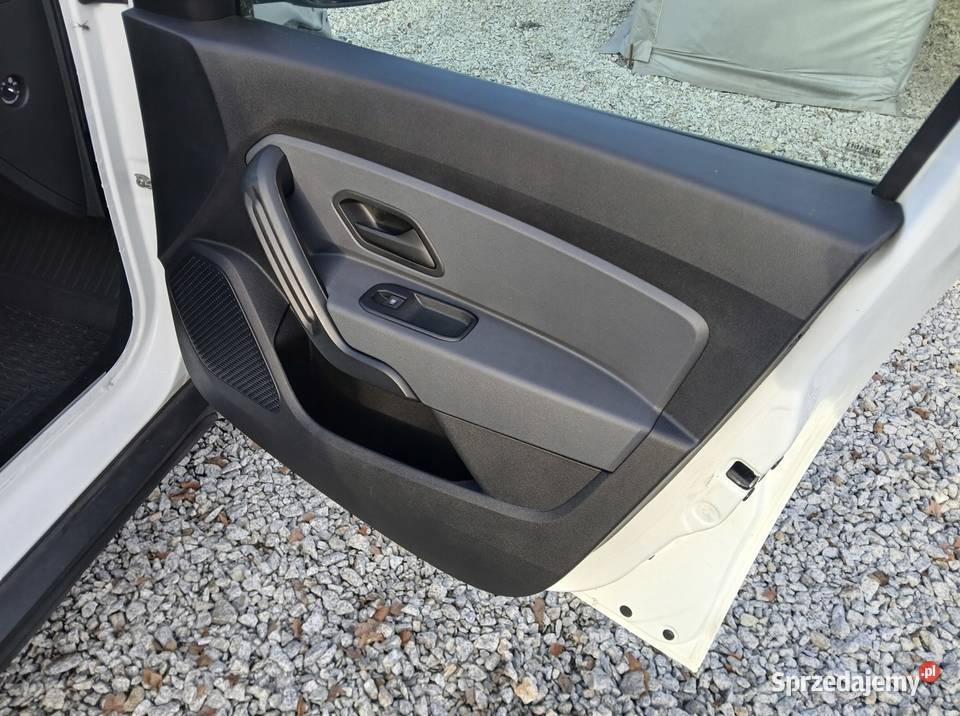 Dacia Duster II 2223R Fotele kanapa boczki