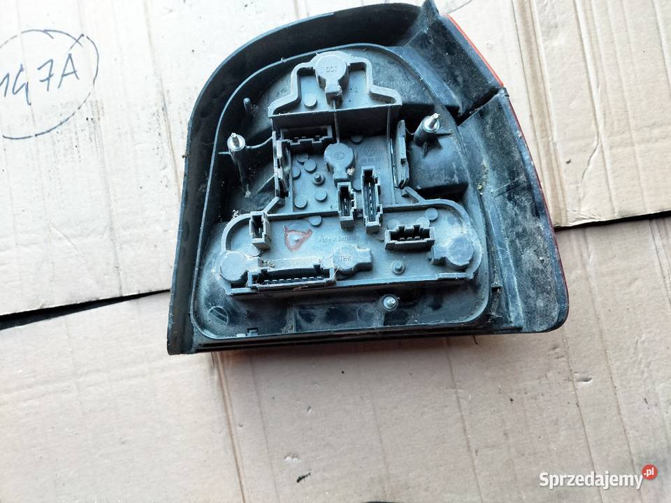 VW GOLF 3 LAMPA TYŁ LEWA Kamień-Kolonia