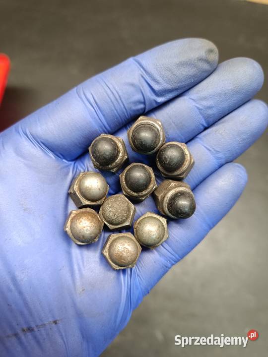 Nakrętka głowicy nakrętki szpilka silnik części małopolskie