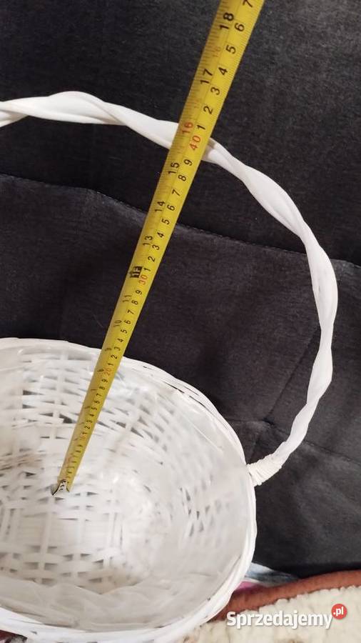 kosz ozdobny na kwiaty słodycze biały