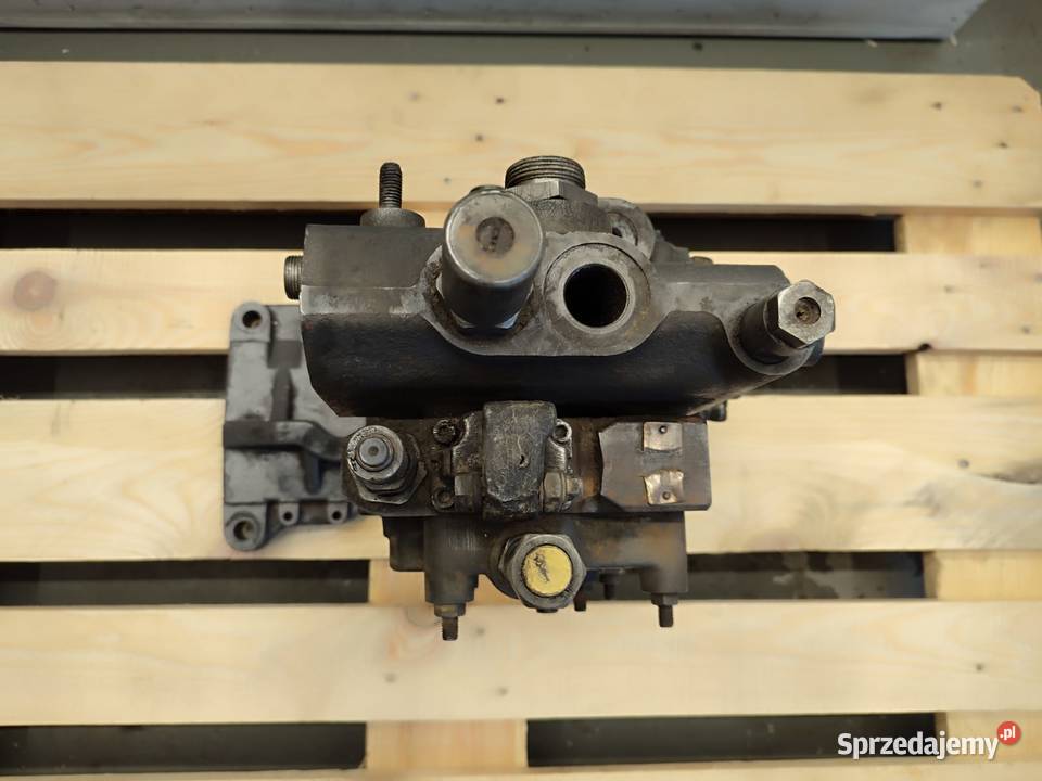 Rozdzielacz hydrauliczny G931962025100 Fendt 936 Wilkowo