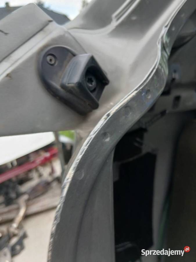 Odbój odbijak klapy bagażnika Audi A6 C5 80 B4 Zawiasy, bolce i prowadnice Szczerbice