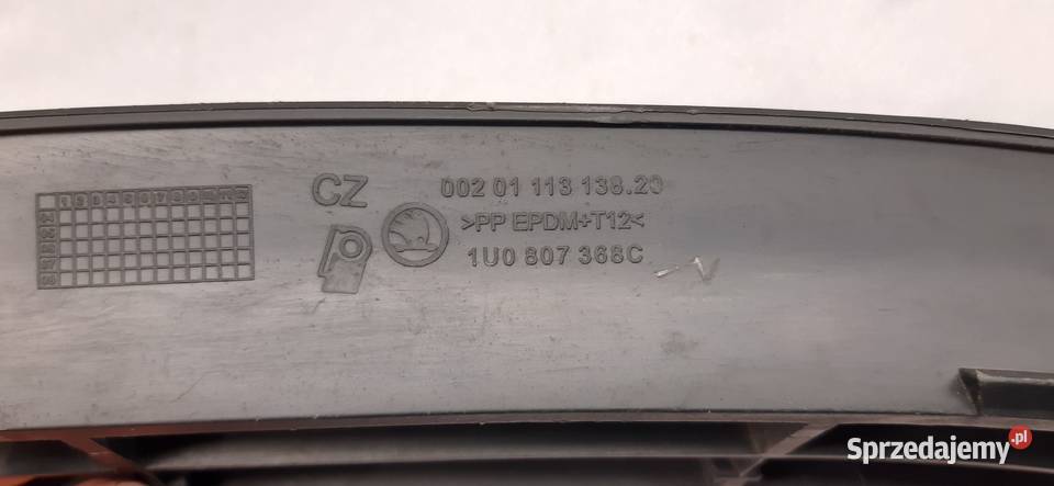 KRATKA ZDERZAKA PRAWA SKODA OCTAVIA I 1U0807368C Karoseria Mielęcin