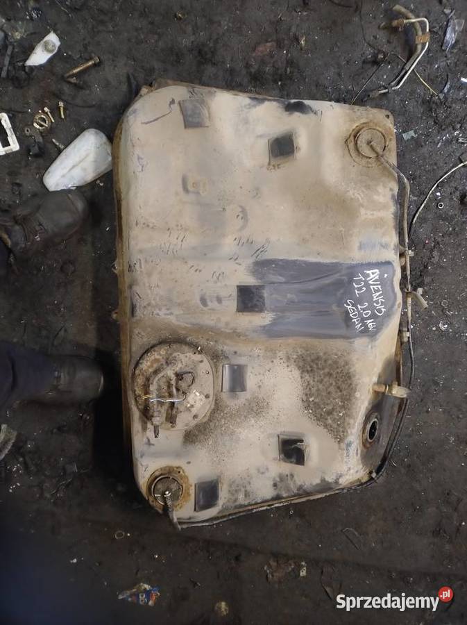 TOYOTA AVENSIT T22 bak zbiornik paliwa pompa 20 Kielce sprzedam