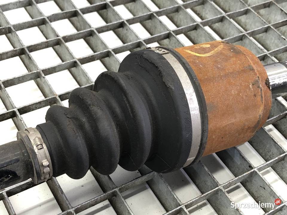 PÓŁOŚ PRAWY PRZÓD HONDA CIVIC IX 14 99 PRZEGUB