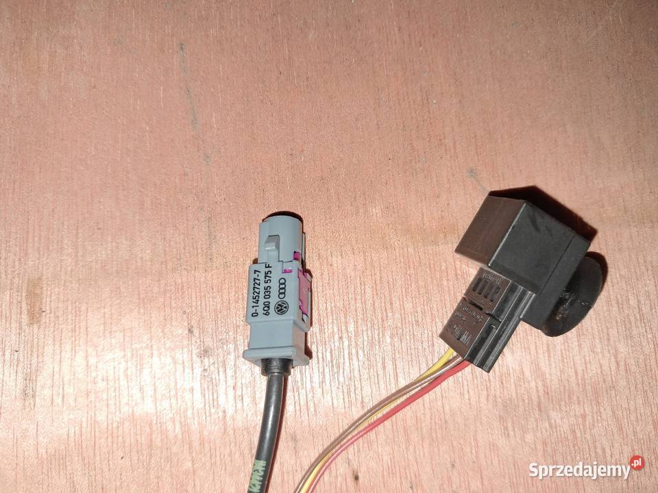 Kamera cofania ze spryskiwaczem Skoda VW Karoq Czujniki i kamery cofania Szczurowa