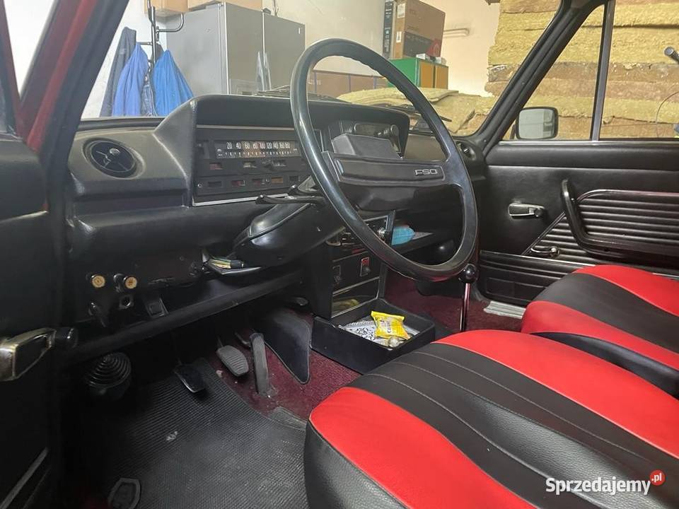 Fiat 125p samochód zabytkowy Kościerzyna